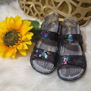 Alegria Iridiscent Purple Womens's Sandals